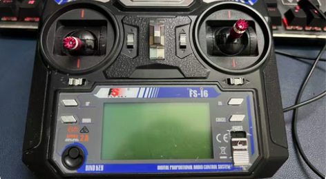 包邮9.99新富斯i6 带加密够 穿越机无...