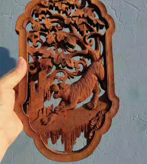 松树老虎猛虎下山实木雕塑像工艺术品装饰品摆...