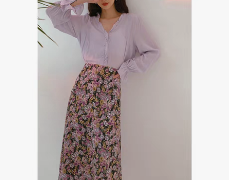 转卖韩风小衬衫春复古V领花边宽松锁骨上衣心...