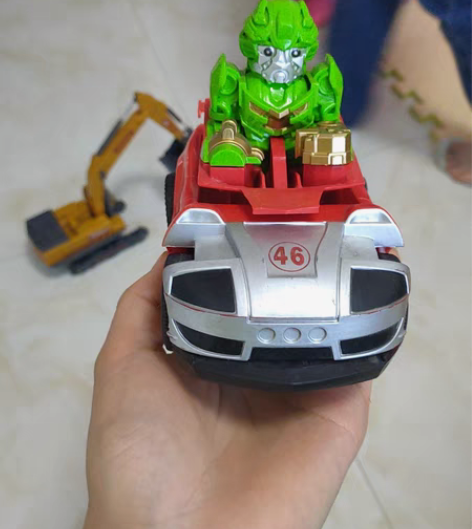 几乎全新，不需要电池就能跑能变身出来 还有...