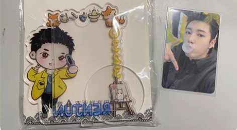 【出】一起出，立牌未拆，卡有出厂瑕 感兴趣...