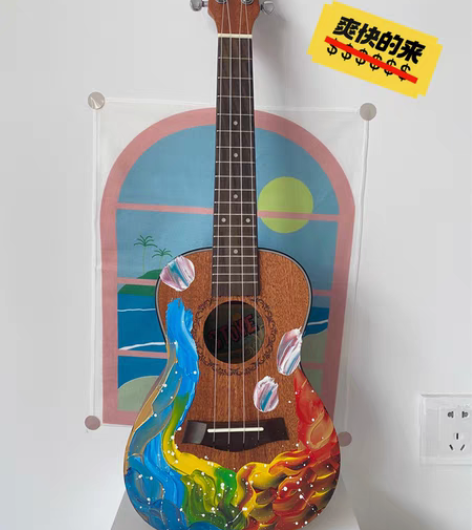 尤克里里23英寸，外表有彩绘，图案的名字是...