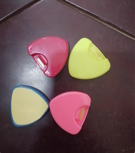 包邮大量吉他拨片盒，吉他拨片包，2元一个，...