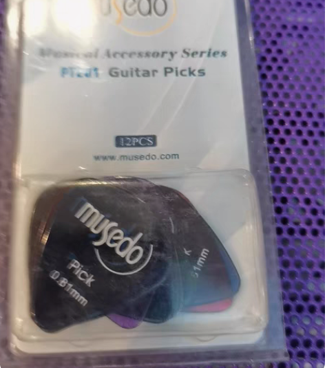 吉他拨片 感兴趣的话点“我想要”和我私聊吧...