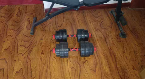 哑铃凳和哑铃，买了几乎没用过， 感兴趣的话...