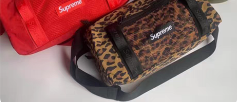 包邮supreme 20fw斜挎包单肩邮差...