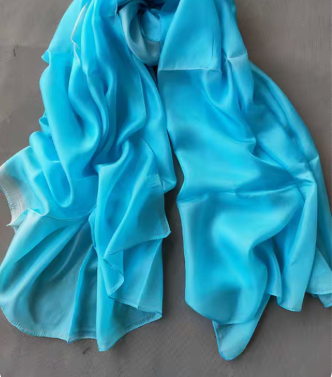 包邮全新100%真丝材质天蓝色洋仿丝巾，四...