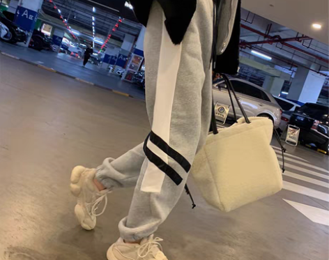 转卖工装裤女休闲运动裤春秋裤子高腰宽松bf...