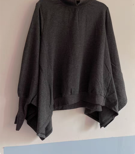 包邮均码的哦,女士春季罩衫超级时尚搭配个阔...