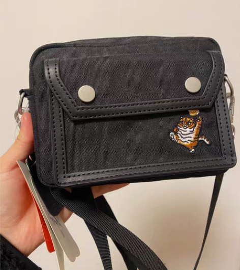 转卖李宁斜挎包男包女包日进斗金2022新款...