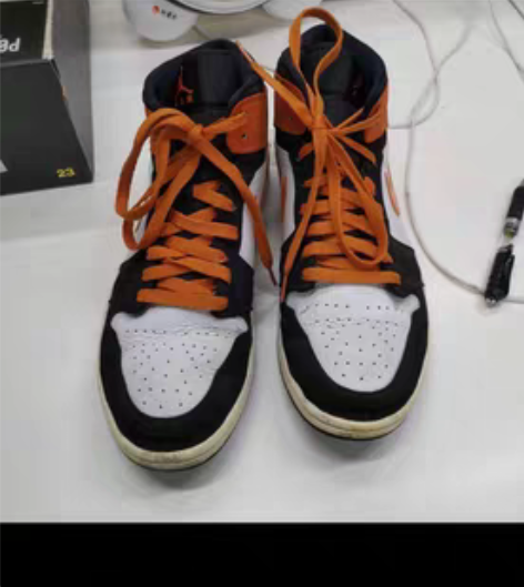 扣碎篮板45码 盒装在 得物正品买的Jor...