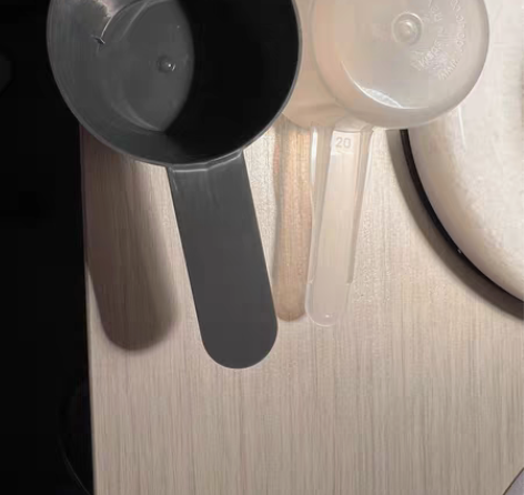 包邮全新增肌粉原配量勺一个付邮送 两种款式...