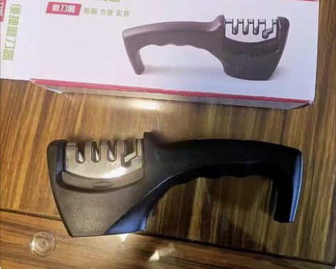 【9.9元】多功能厨房家用磨刀器磨剪刀厨房...