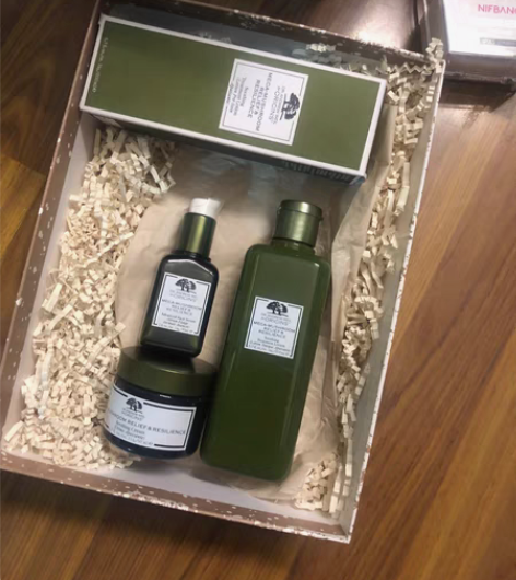 包邮悦木之源套盒，余量1。礼盒可自己搭配送...