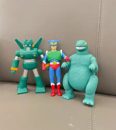 优质版动漫蜡笔小新机器人康达姆动感超人光屁...