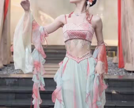 包邮原价转单 元旦神仙舞蹈服特辑 子颂东方...