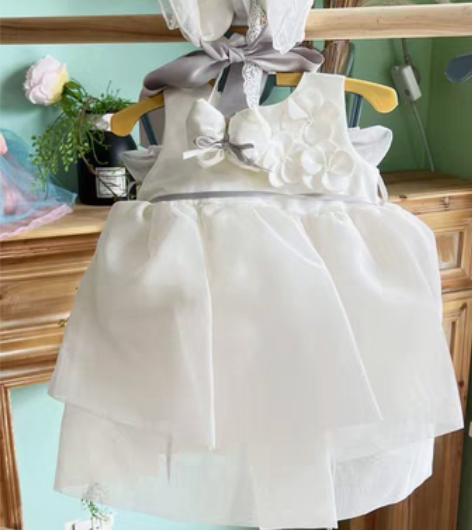 包邮儿童摄影服装道具女童满月百天生日礼服演...