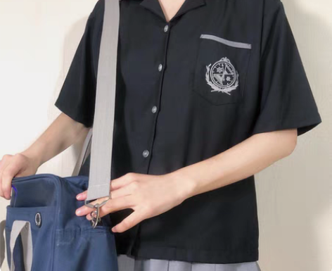 包邮出极光制服砂时黑短袖 L   穿二 很...