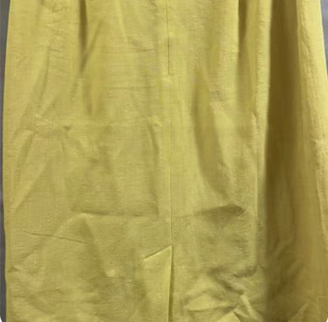 黄色纯毛职业一步裙，专柜品质，内附全衬，后...