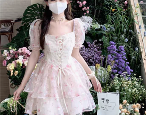 转卖超仙温柔风网纱连衣裙女夏季法式碎花裙小...