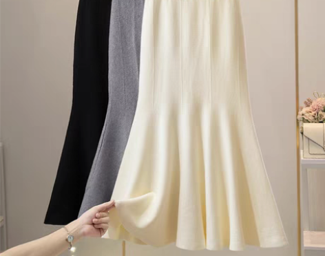 转卖中长款针织半身裙女秋冬新款高腰显瘦气质...