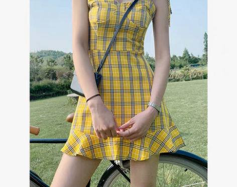 转卖沙滩裙复古黄色格子吊带连衣裙春夏鱼尾裙...