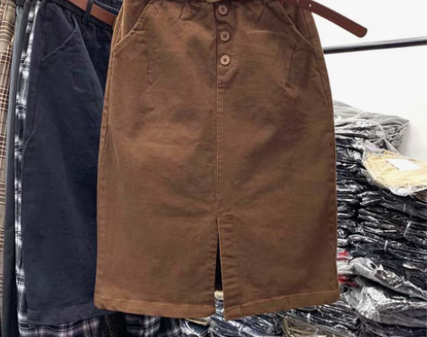 转卖咖色半身裙中长款女高腰a字显瘦2020...