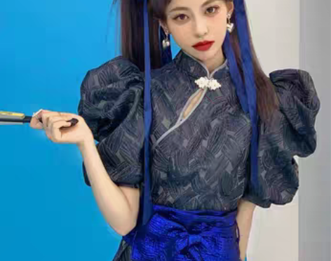 转卖改良旗袍轻奢黑色公主风设计感小众温柔高...