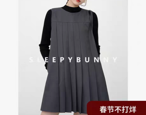 转卖瞌睡兔学院风宽松减龄百褶连衣裙学院气质...