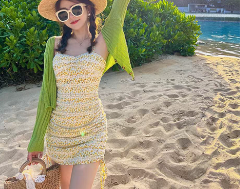 转卖冰冰来了丨俏皮甜辣风包臀吊带裙纯欲风褶...