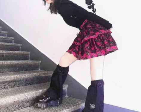 包邮买错尺寸了，低价出 日系蕾丝朋克半身蓬...