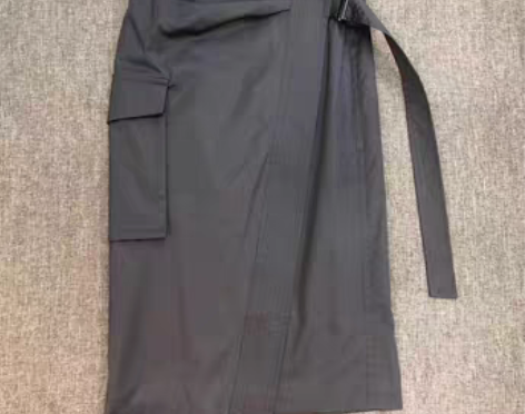 转卖中性风半裙 气质款 o家 棉质贴袋烟灰...
