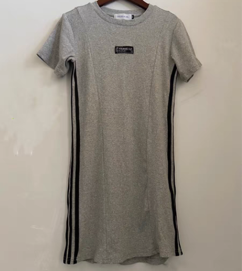 包邮蘑菇街主播瑜儿自制，运动风连衣裙短裙 ...