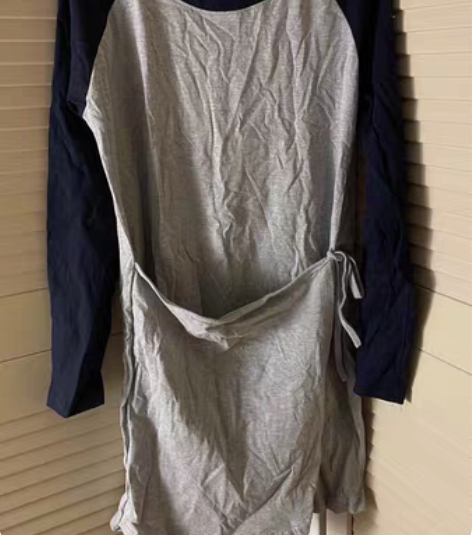 运动风T恤连衣裙 均码，全新吊牌在，不知道...