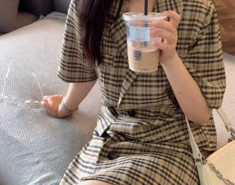 转卖MANIU 麻妞家，日常酷酷哒格子西装...