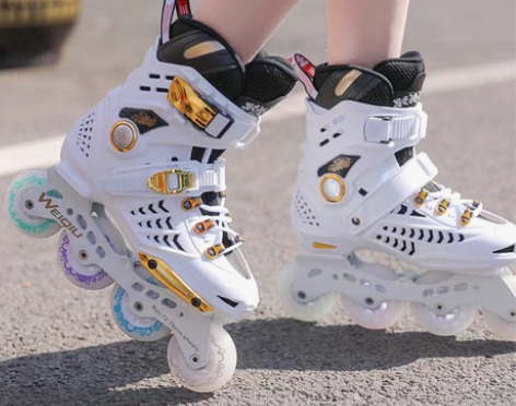 转卖溜冰鞋成人专业平花式校园轮滑鞋男女成年...