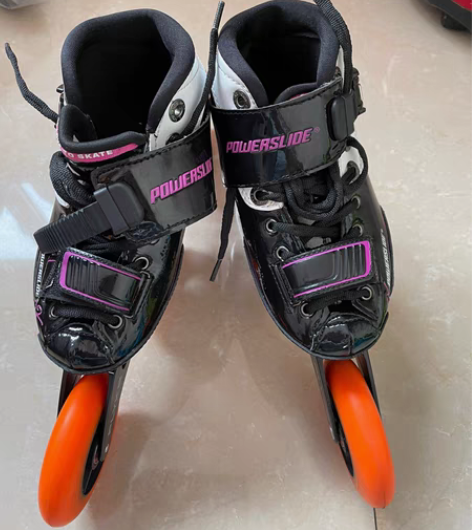 宝狮莱速滑鞋 9.9新 33码 内长210...