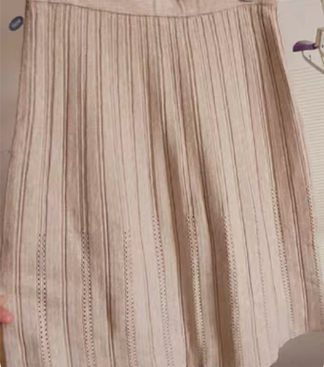 包邮燕麦色,百搭中裙。裙长看图片卷尺那张1...