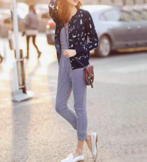 包邮甜美九分连体裤 感兴趣的话点“我想要”...