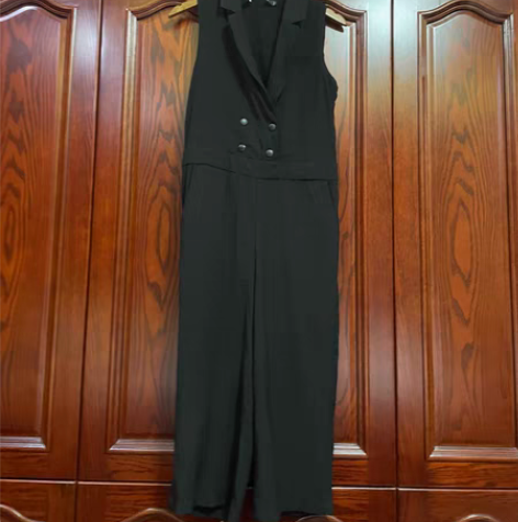 包邮全新黑色连体裤喜欢拍下不退换S胸围平铺...