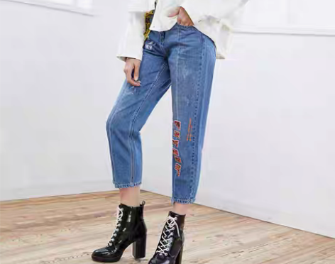 转卖绫致ONLY新款纯棉低腰直筒宽松拼接七...