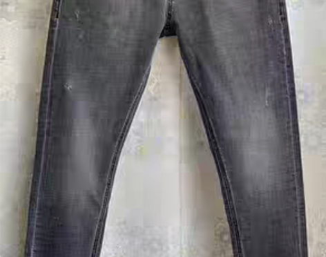 转卖全新小魔鱼剪标灰色薄料弹力修身小脚牛仔...