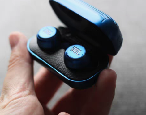 转卖官方399元勾BL运动跑步金属重低音高...