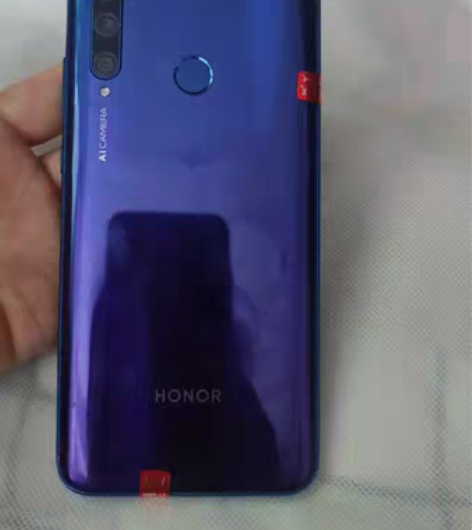 华为荣耀20i  6+128  麒麟710...