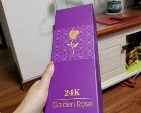 转一个鎏金玫瑰花工艺品 去年的，谁要拿走￥...