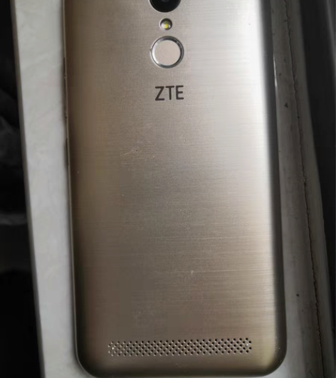 包邮中兴BA602手机，手机功能正常使用，没有问题，内存3+...