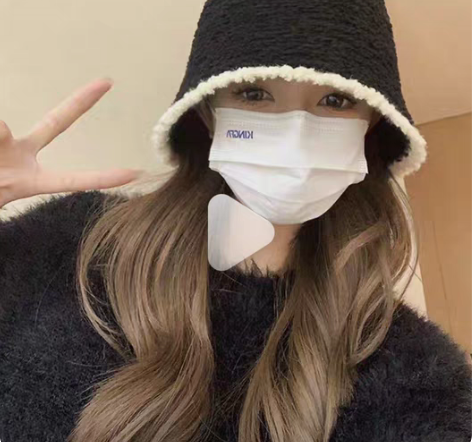 全新显脸小的渔夫帽 感兴趣的话点“我想要”...