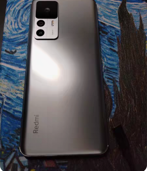 红米k50u，12+512。贴膜带壳使用，...