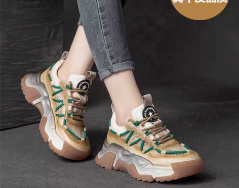 转卖鸿星而克头层牛皮炸街老爹鞋女款夏季休闲...