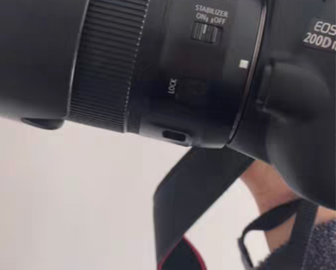 包邮佳能200d二代，京东旗舰店买的，镜头...